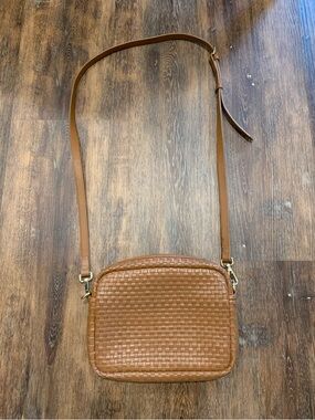 Quince Woven Crossbody Bag - Cognac Brown